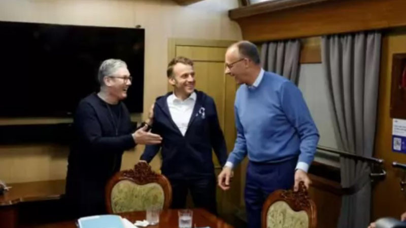 Захарова към евролидерите: Да не си забравите салфетките и "лъжичките за захар"