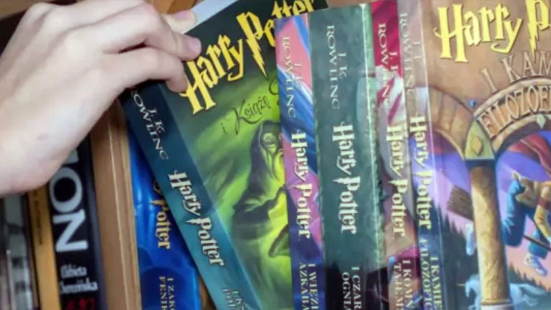 Откраднаха луксозно издание на „Хари Потър“ от столична книжарница