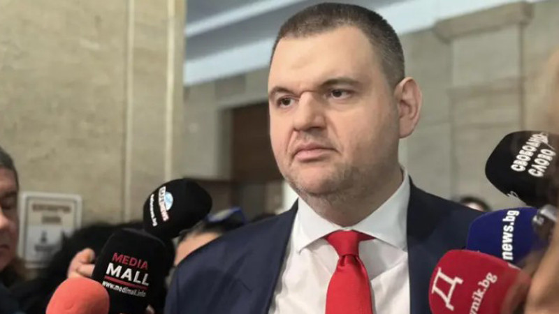 Пеевски: Хората трябва да бъдат пазени от капана “лесни пари”!