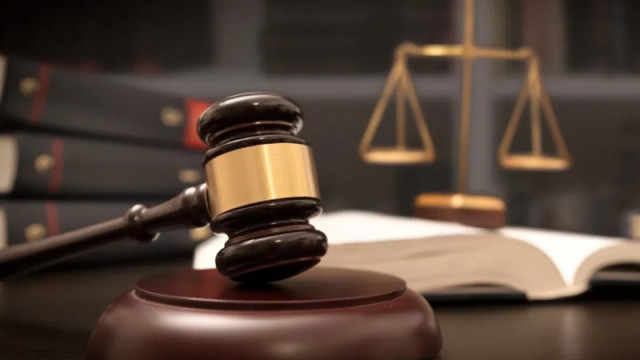Съдът гледа мярката на учителя, обвинен в сексуално посегателство над 13-годишна