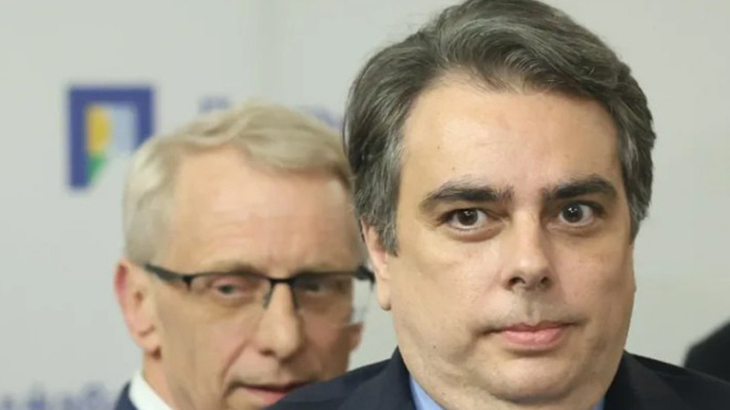 Асен Василев: Нямам притеснения за Паскал, не познавам това лице, името не ми говореше нищо