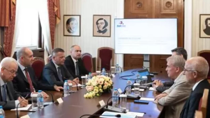 Радев: Забавянето на строителството на 7-и и 8-и блок на АЕЦ е предпоставка за по-високи разходи