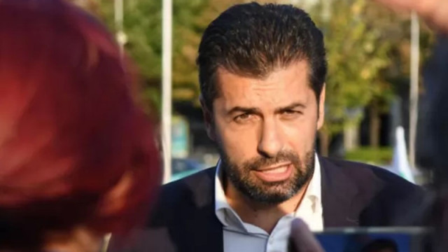 Борисов за брадата на Кирил Петков: Няколко жени от ГЕРБ вече припаднаха. Истинският Джон Траволта
