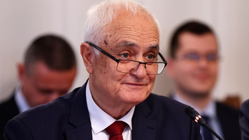 Запрянов: Създадена е организация за маскиране на военните обекти, заснети в интернет