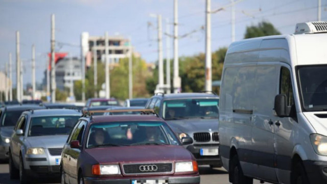 Слагат маркировка в участъци между София, Перник и Северната скоростна тангента