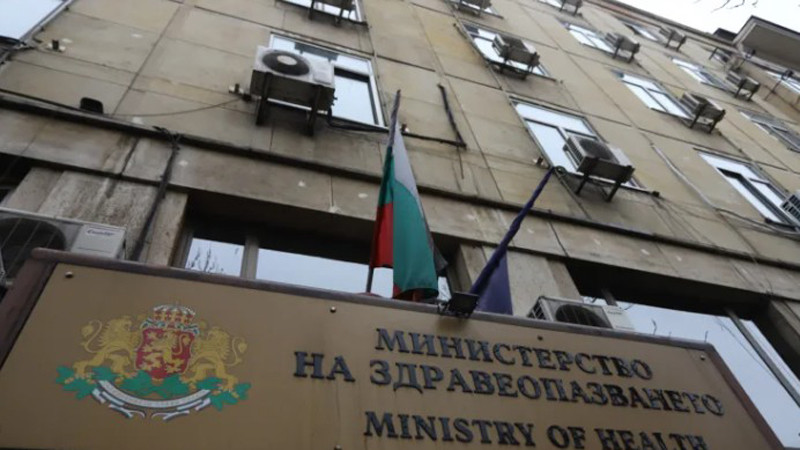 Здравното министерство заговори за стимули за медици от малките населени места