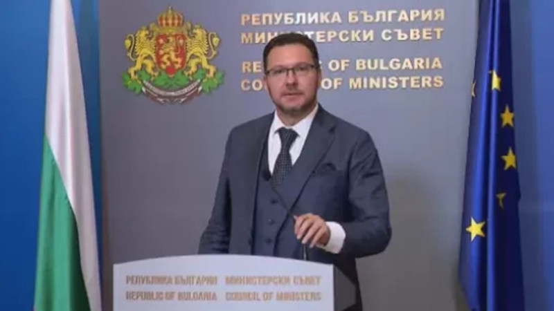 Даниел Митов: Сериозно ли е да подам оставка, когато МВР няма никаква вина за побоя в Русе?