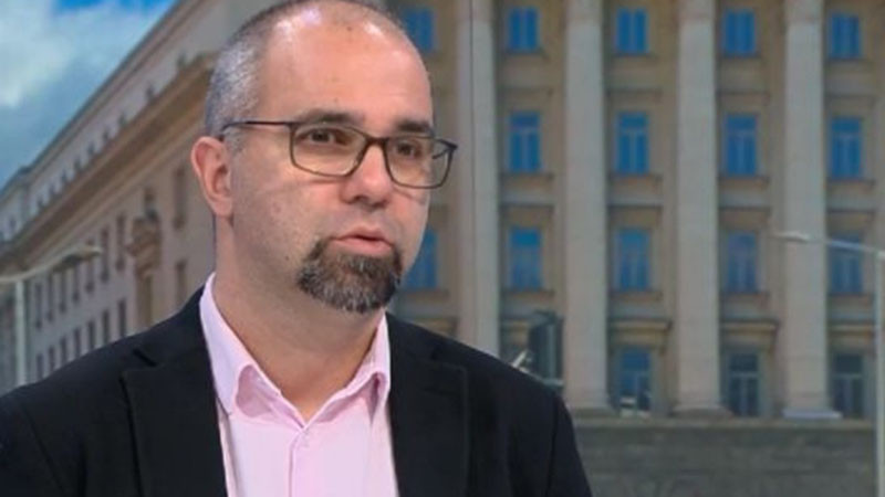 Първан Симеонов: Пеевски победи в мача с Доган. Скоро - и в този за България