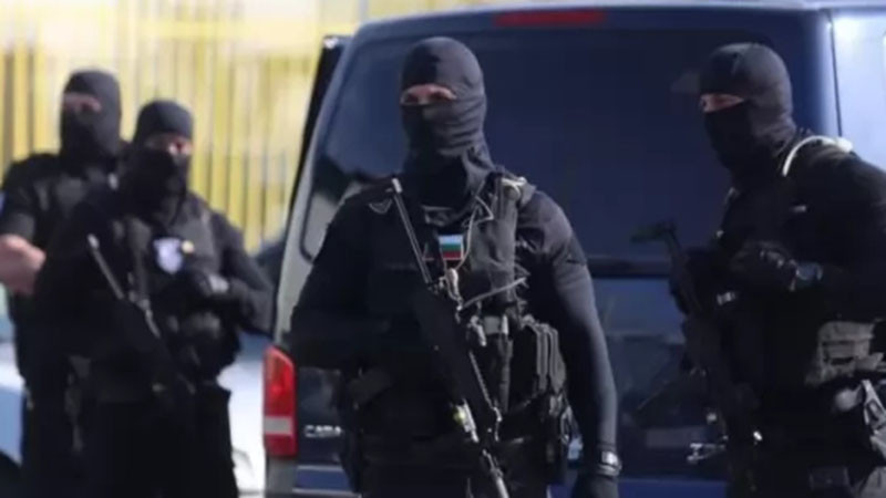 Двама братя са арестувани в София за наркотици и боен арсенал