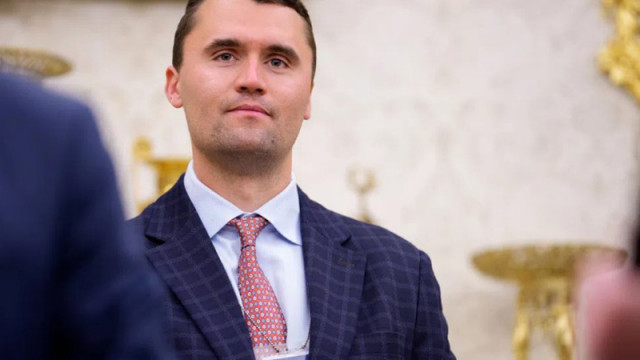 Стотици присъстваха на бдение в памет на Чарли Кърк в Лондон