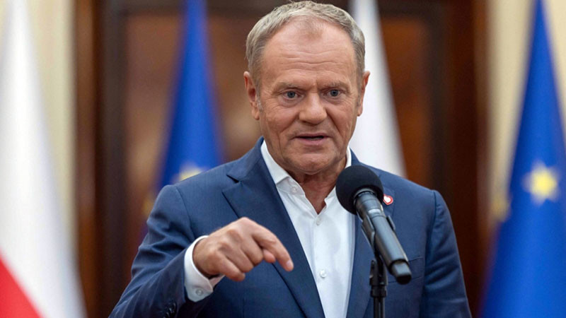 Откраднаха колата на полския премиер, заловиха крадеца преди да отлети за България