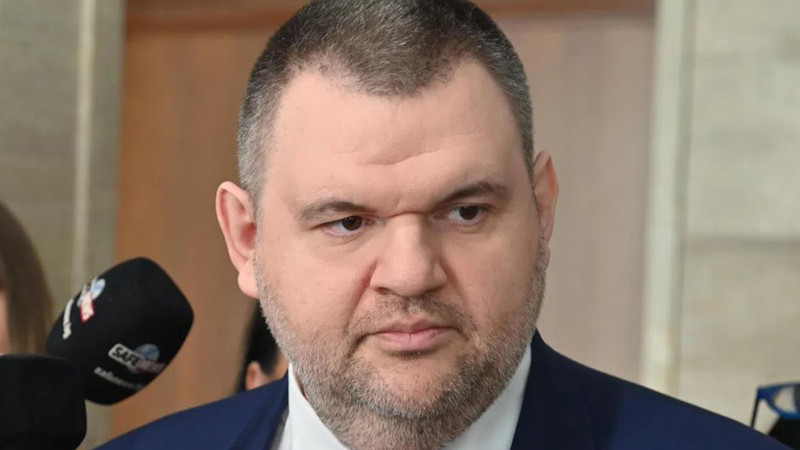 Пеевски: Първият учебен ден е най-вълнуващият символ за ново начало
