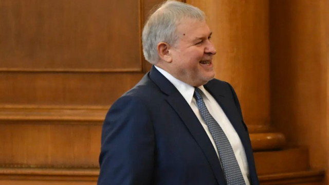 Румен Христов: Вотът на недоверие няма да мине