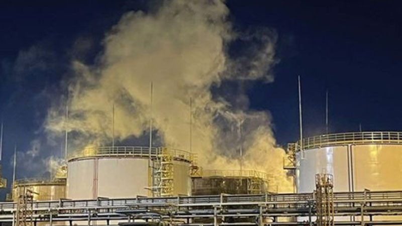 Специалните сили на Украйна удариха нефтопреработвателен завод във Волгоград