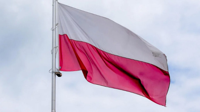 Полша: Ракета, изстреляна от F-16, е ударила къщата, а не руски дрон