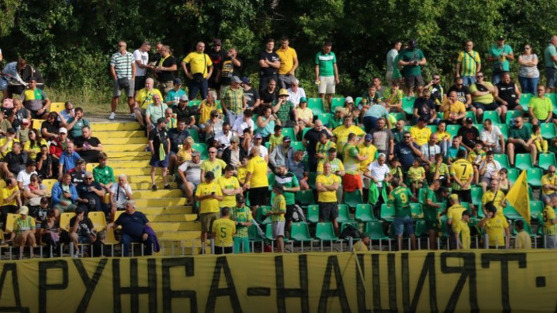 10 от Локомотив не се предадоха за зрелищно реми в Добрич