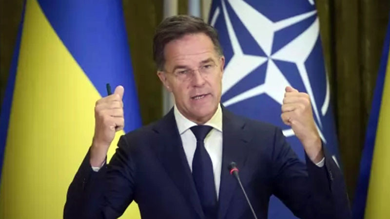 НАТО въвежда джендър-терминология, "войник" било обидно название