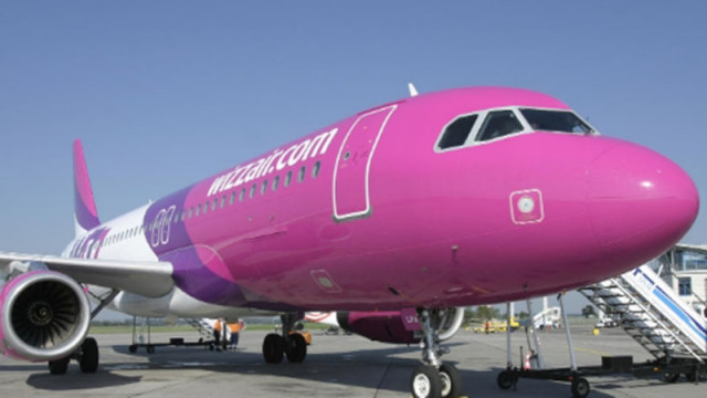 Самолет кръжил над Румъния със стотици пътници на борда заради заспал диспечер