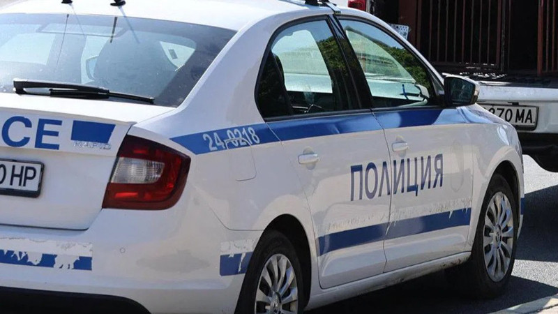 Мъж се опита да глътне наркотик, за да се измъкне от полицията