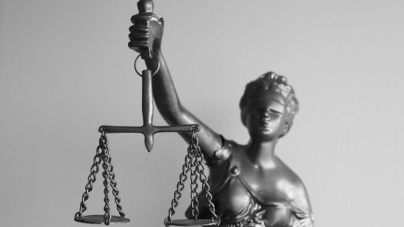 Жена влиза в затвора за кражба от дрогерия във Варна