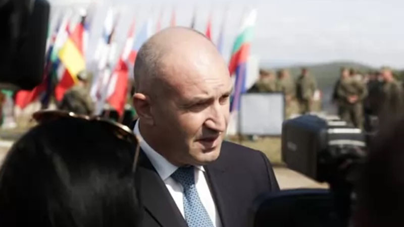 Президентът си изпусна нервите: Трябва да изградим стена срещу Пеевски