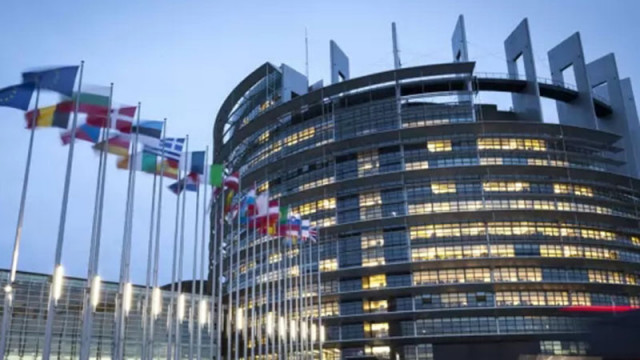 ЕК пак ни наказва: Заради достъп на инвеститори до публична информация и маркировки на оръжия