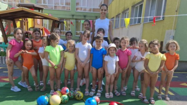 Детска градина „Ален мак“ във Варна празнува Европейския ден на спорта с игри, усмивки и шампиони