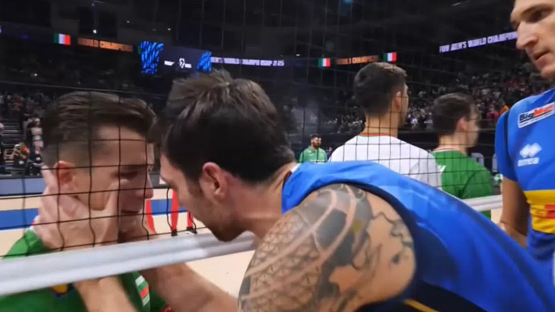 Жестът, който трогна света: Световният шампион Симоне Анцани бърше сълзите на български национал