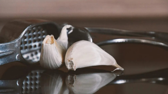 Грешките, които допускаме при използване на преса за чесън