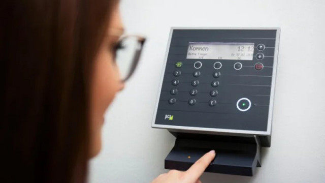 Полу-Шенген? Франция въвежда биометричен контрол на 120 пристанища и летища