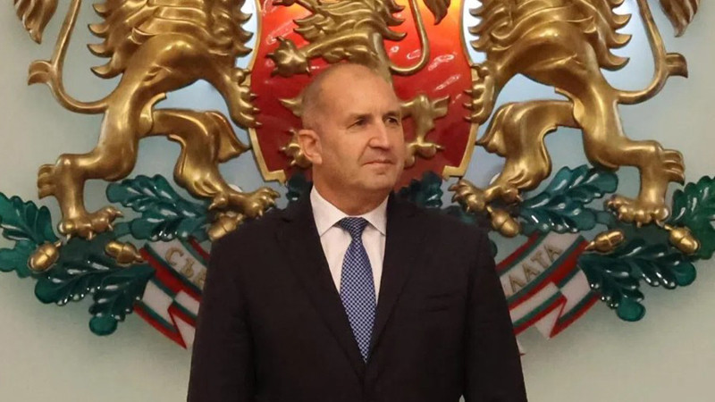 Администрацията на Радев обвини БНТ в цензура, телевизията отрича