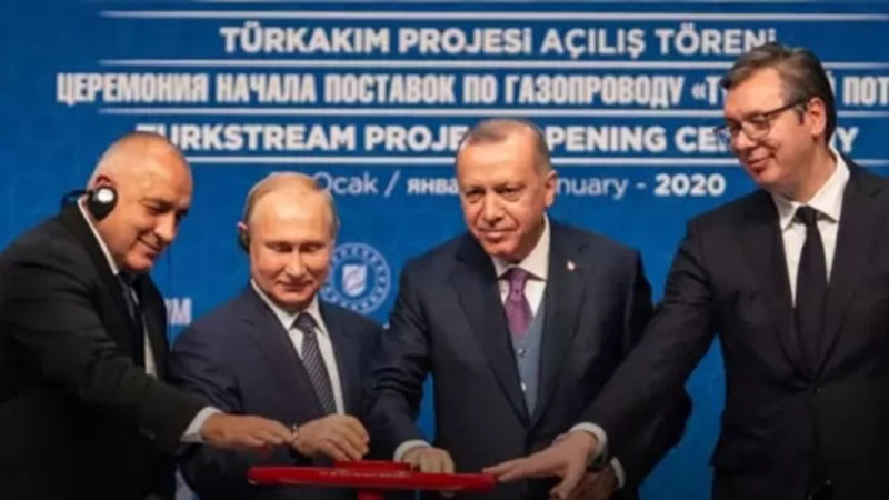 Politico: България ще спре руския газ за Унгария и Словакия