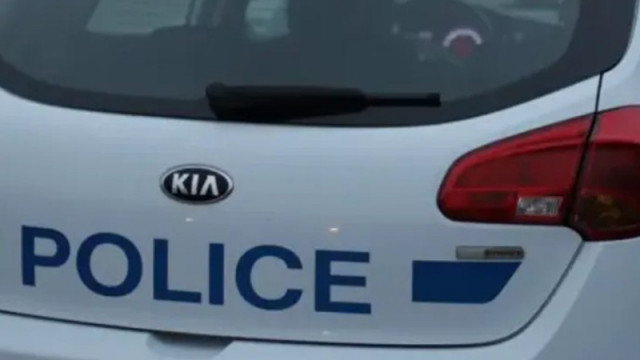 Бус и камион се удариха на пътя София - Варна, има пострадали