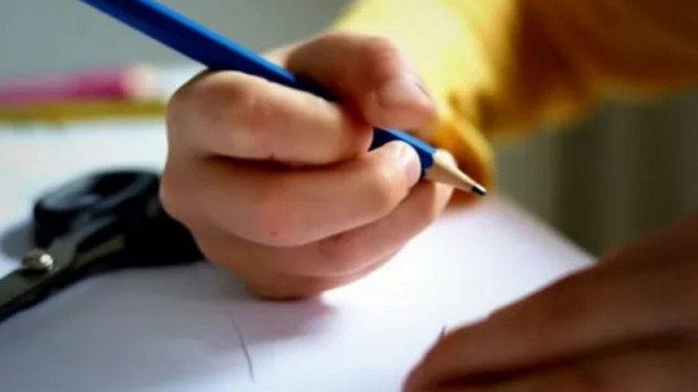 Украинските ученици у нас получават от правителството над 385 хил. лв. за безплатен транспорт