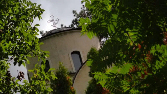 Жители на Долни Богров се разбунтуваха срещу нежелан свещеник