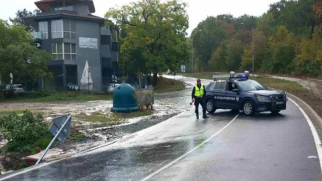 Описват щетите в Царево, готвят се за нови валежи следващата седмица