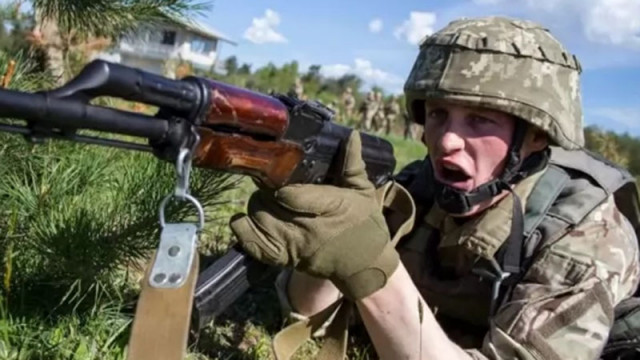Подразделение на "Азов" избяга от Покровск, твърди руски източник