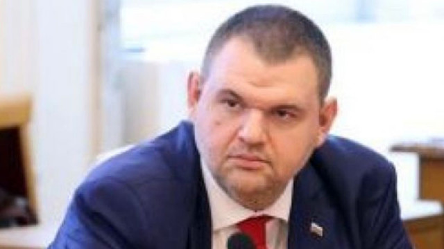 Пеевски: Твърдо съм против да се ограничава президента да прави партия. Чакам го на терена
