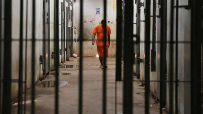 Затворници ще помагат за боклука в София