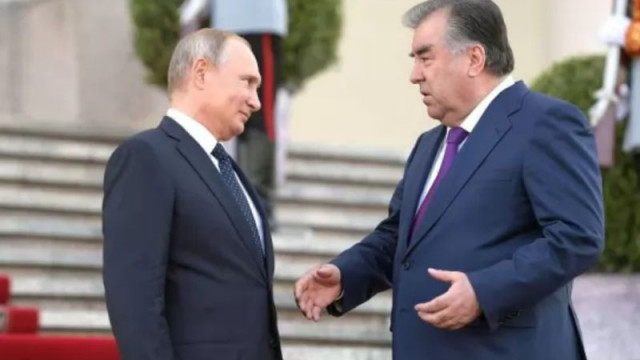 Путин пристигна на тридневно държавно посещение в Таджикистан