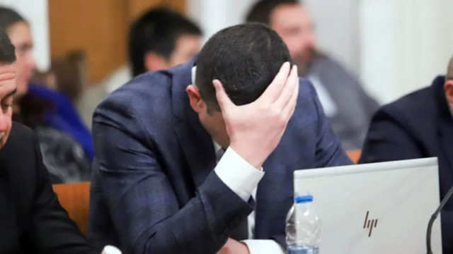 Мирчев: Ние не се катерим по гърба на Борисов, а някой го язди