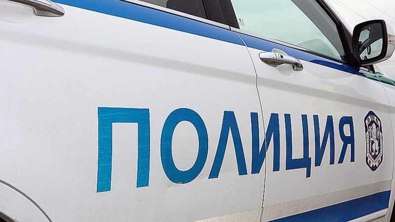 Заловиха двама варненци, крали части за автомобили от склад