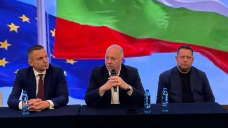 Желязков пред ГЕРБ-Варна: Управлението няма алтернатива, работим по изпълнение на национални цели