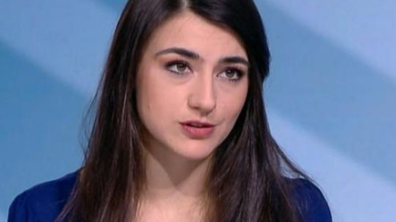 Лена Бориславова припомни на Слави Трифонов, че ѝ дължи 20 000 лв. за обиди