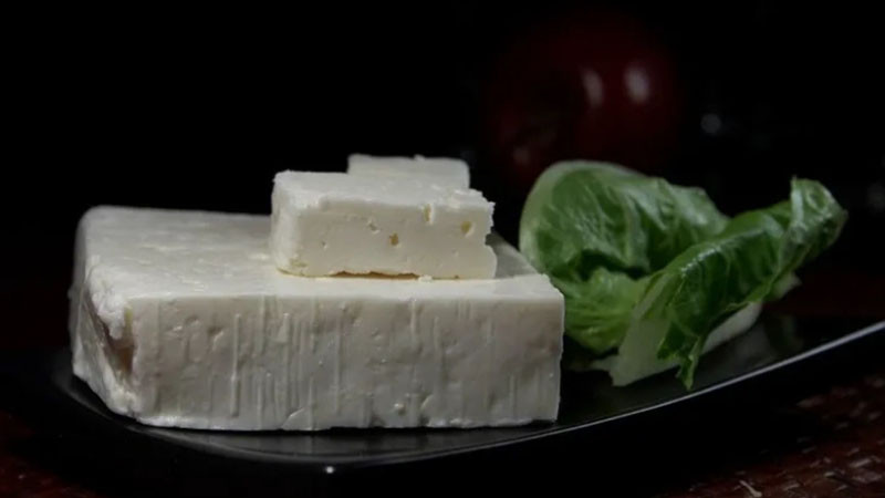 Съветът на ЕС предлага пълна либерализация на вноса на мляко и млечни продукти от Украйна