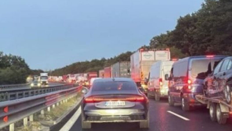 Пътната полиция и АПИ съвместно предлагат мерки за регулиране на трафика по АМ "Тракия"