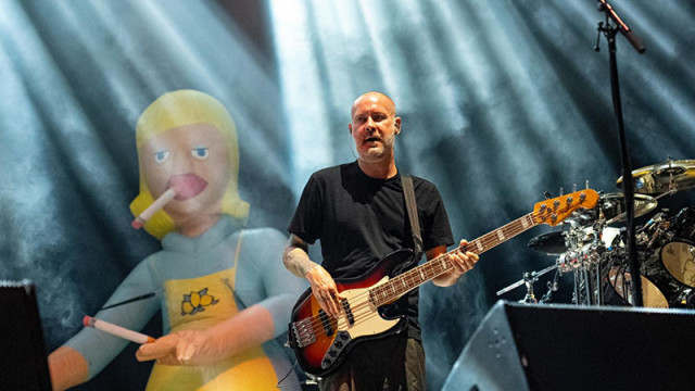 Сам Ривърс басистът и основател на американската ню метъл група Limp