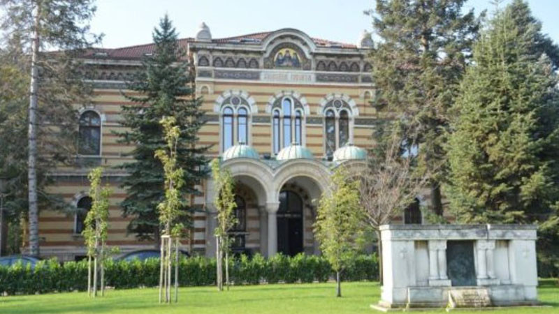 Светият синод приветства напредъка по въвеждането на предмета "Добродетели и религии"