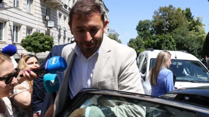Бившият зам.-кмет на София Никола Барбутов остава в ареста