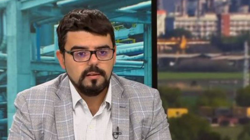 Мартин Владимиров: България трябва да поиска от САЩ назначаване на особен управител на рафинерията